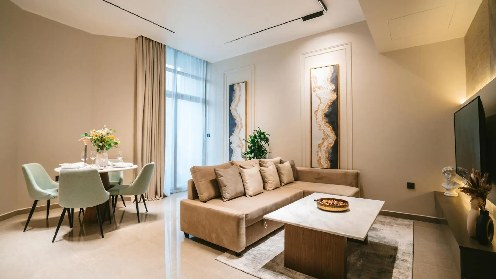 Modern 2-Bedroom Escape Dubai United Arab Emirates