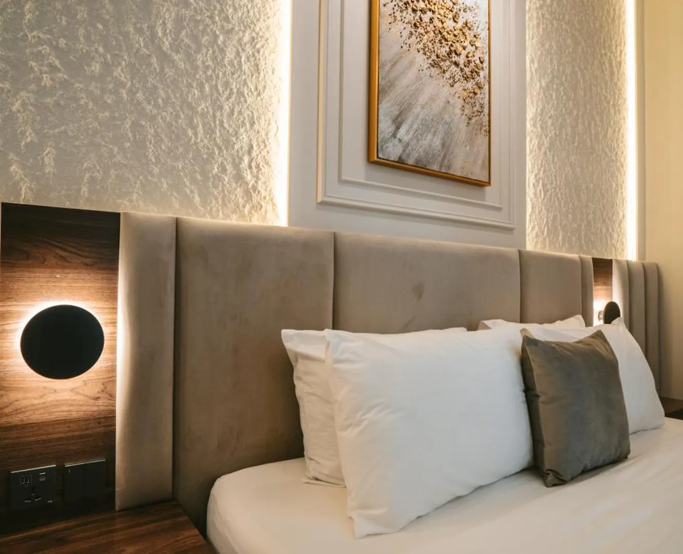 Modern 2-Bedroom Escape Dubai 0*,