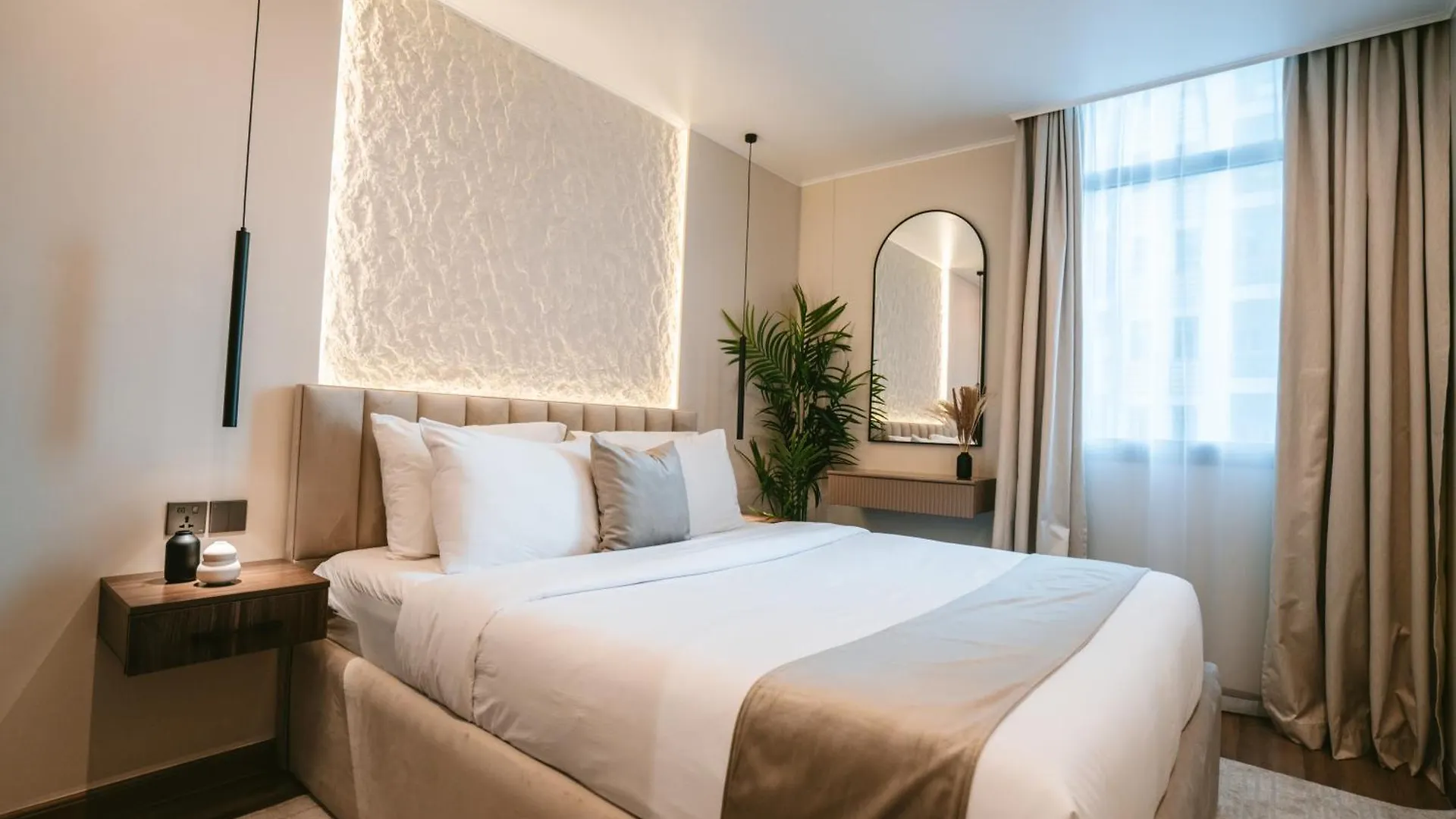 Apartment Modern 2-Bedroom Escape Dubai