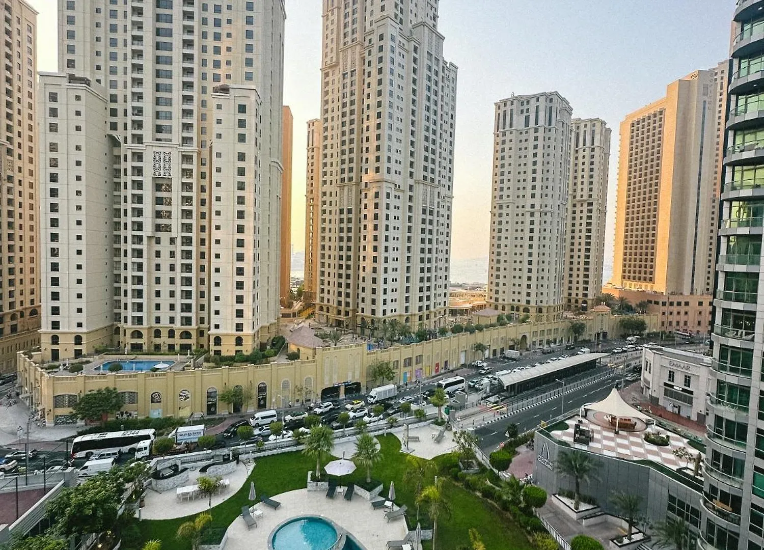 Modern 2-Bedroom Escape Dubai